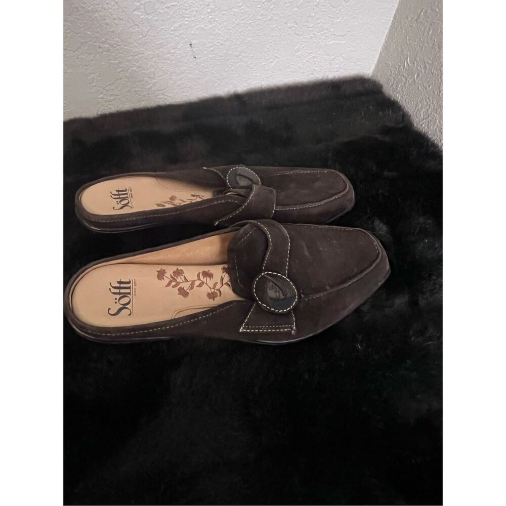 Sofft Womens Sz 9.5 Wide Black Suede Leather Kitten Heel Side Buckle Mules